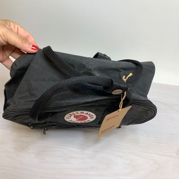 Fjallraven Kanken Classic Unisex Mens Womens Backpack Black One Size 16L main image 13
